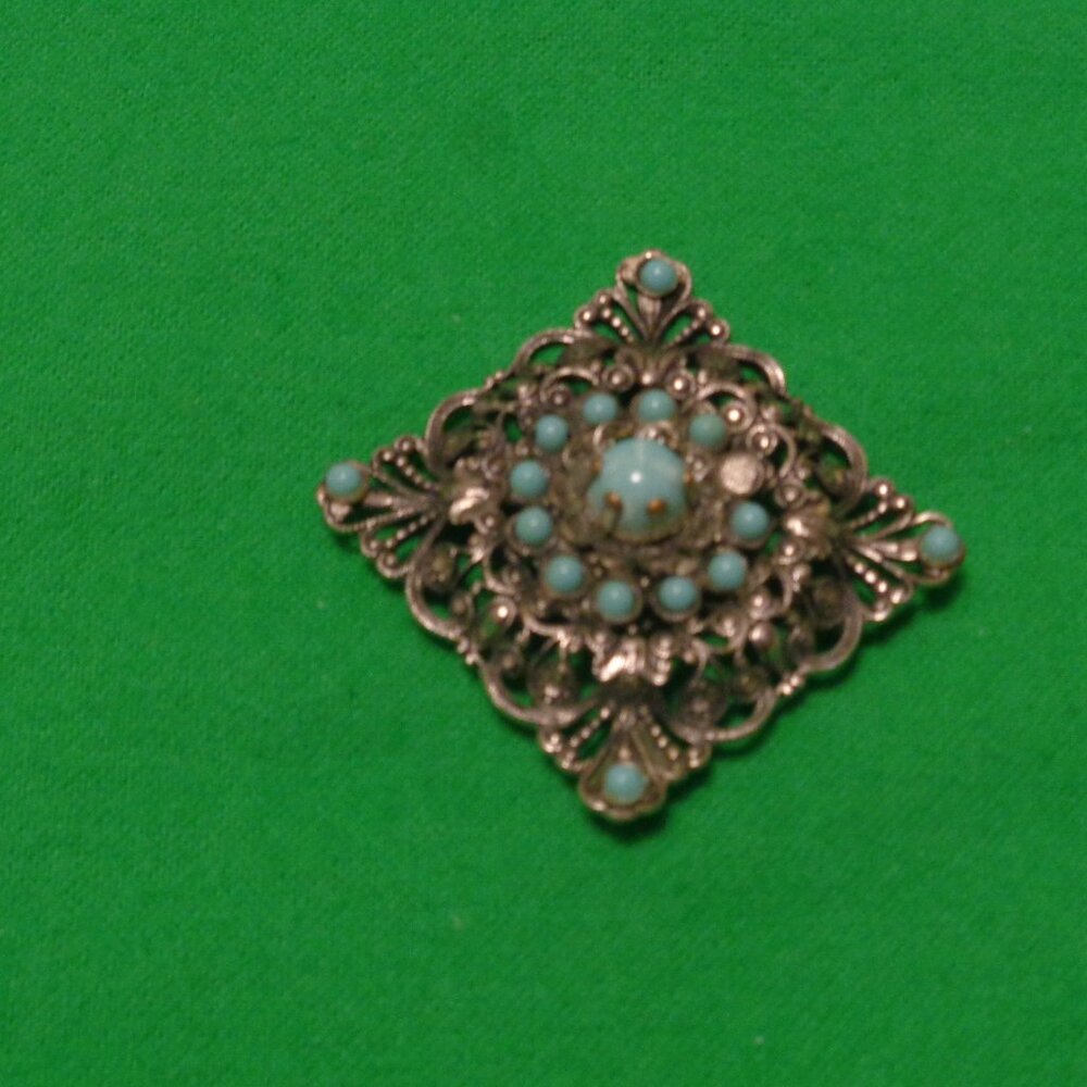 1970S TURQUOISE STYLED LOOK FILLIGREE PIN AS-IS